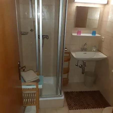 Haus Bergfrieden 아파트