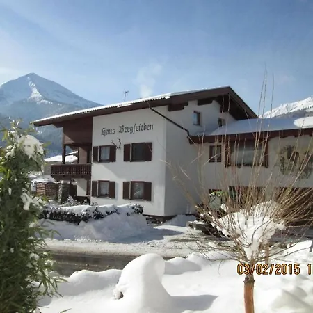 Haus Bergfrieden Appartement *