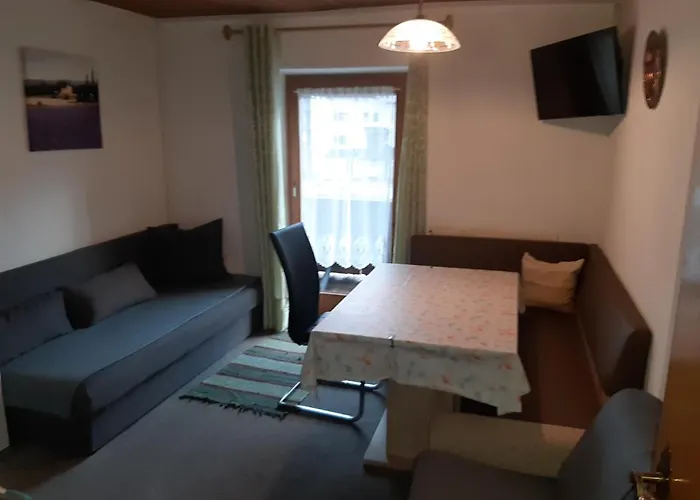 Haus Bergfrieden شقة