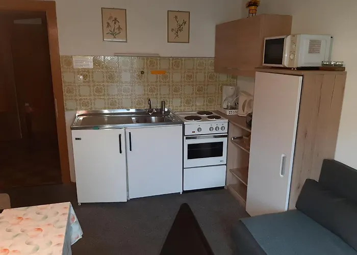 Haus Bergfrieden اشنكريش